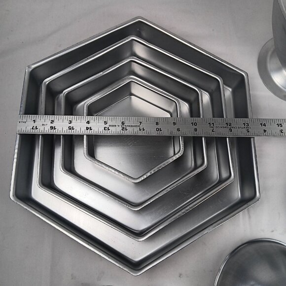 9 Lot Professional Lrg Cake Baking Pan Hexagon Bakeware Performance Pan - Picture 5 of 8